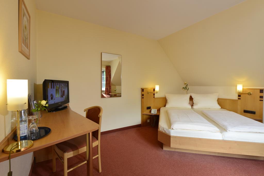 Bb Haus Neugebauer Garni Otel Geisenheim Dış mekan fotoğraf
